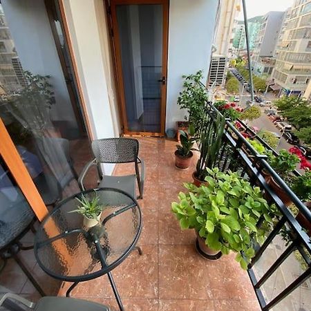 Mimosa'S Apartment With Lovely Balcony 티라나 외부 사진